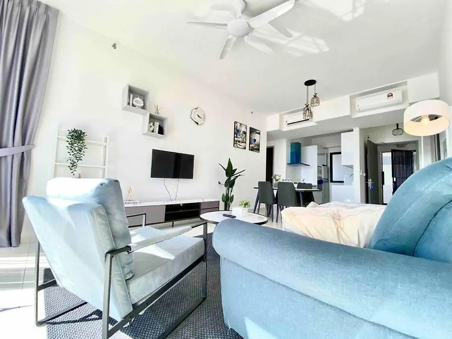 Beacon Executive Suites #Elegant #Skypool #Georgetown #4Pax #2Br 2Bath #1Queen 2Single #Quality Well Maintained #Private Superhost