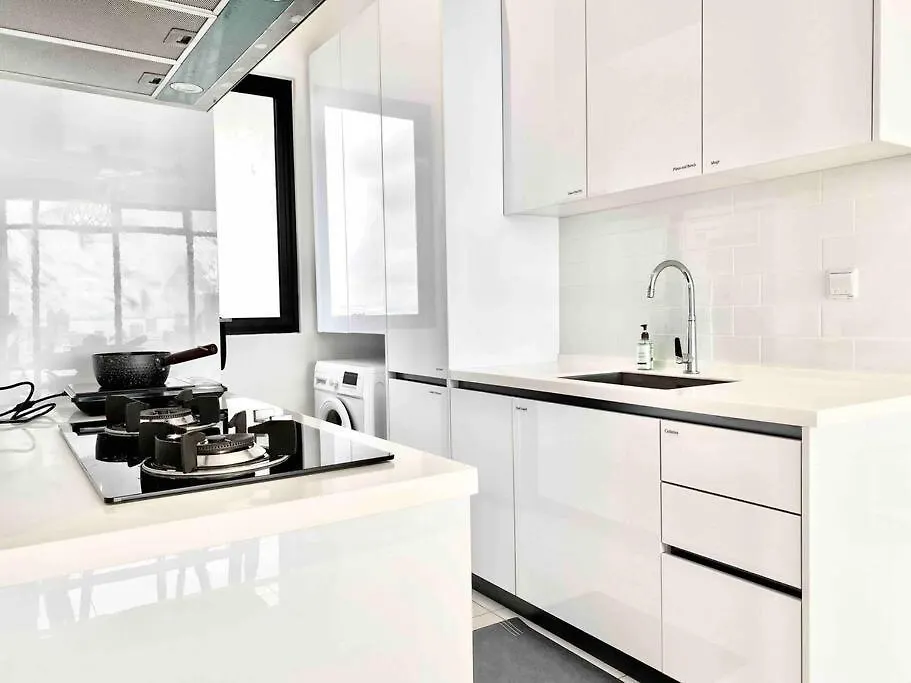 Beacon Executive Suites #Elegant #Skypool #Georgetown #4Pax #2Br 2Bath #1Queen 2Single #Quality Well Maintained #Private Superhost 0*, George Town Malaysia