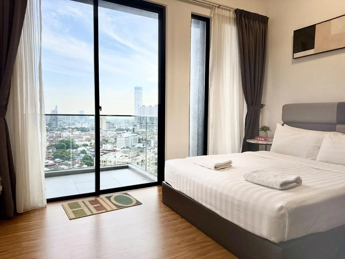 Beacon Executive Suites #Elegant #Skypool #Georgetown #4Pax #2Br 2Bath #1Queen 2Single #Quality Well Maintained #Private Superhost